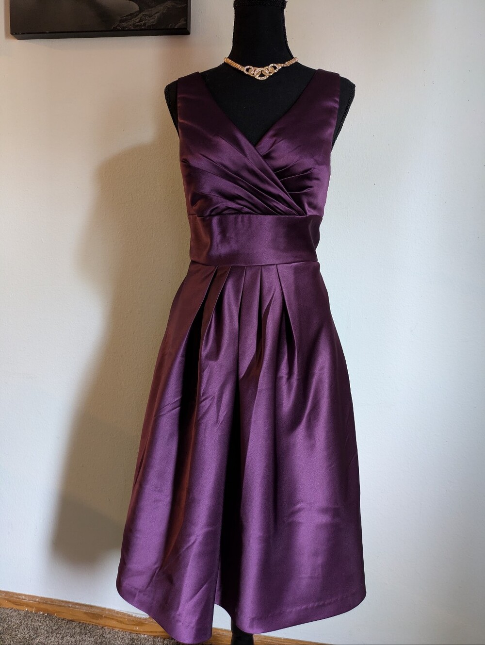 Bill Levkoff Plum Purple Satin V-Neck Pleated Cocktail Dress - Size 12